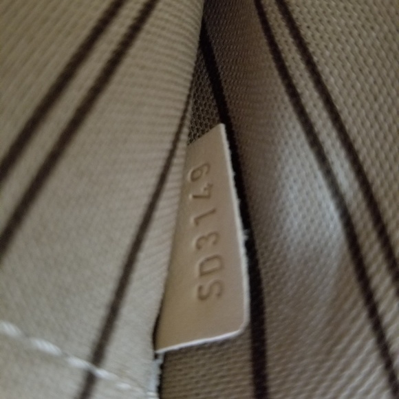 Louis Vuitton Neverful MM - Picture 3 of 5